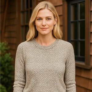 Loft Women's Size S Light Gray Sweater Long Sleeves  Cotton Blend With Some Wool